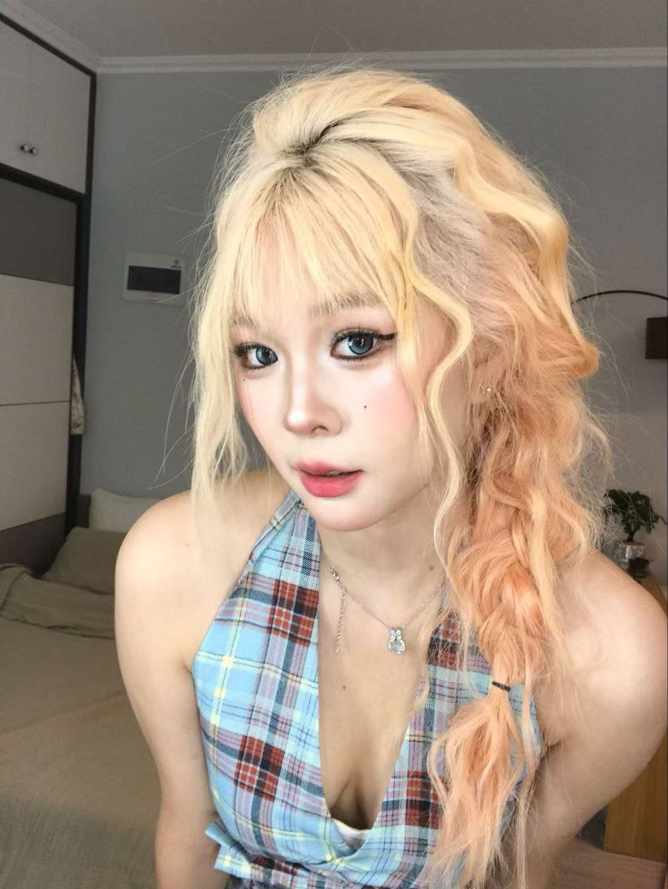 142324