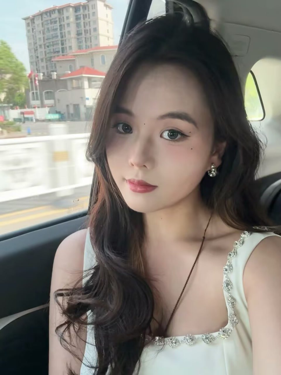 143172