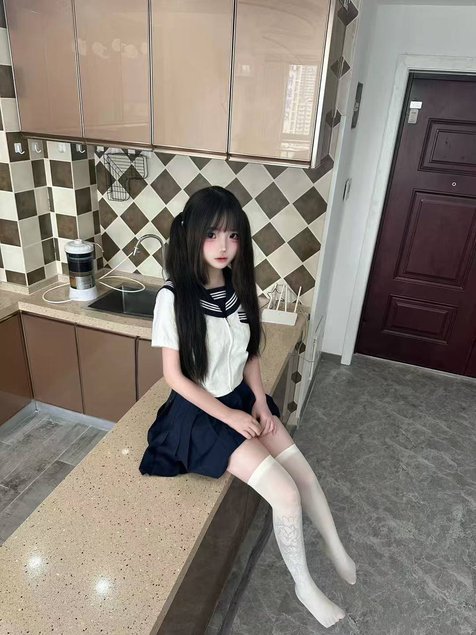 143468