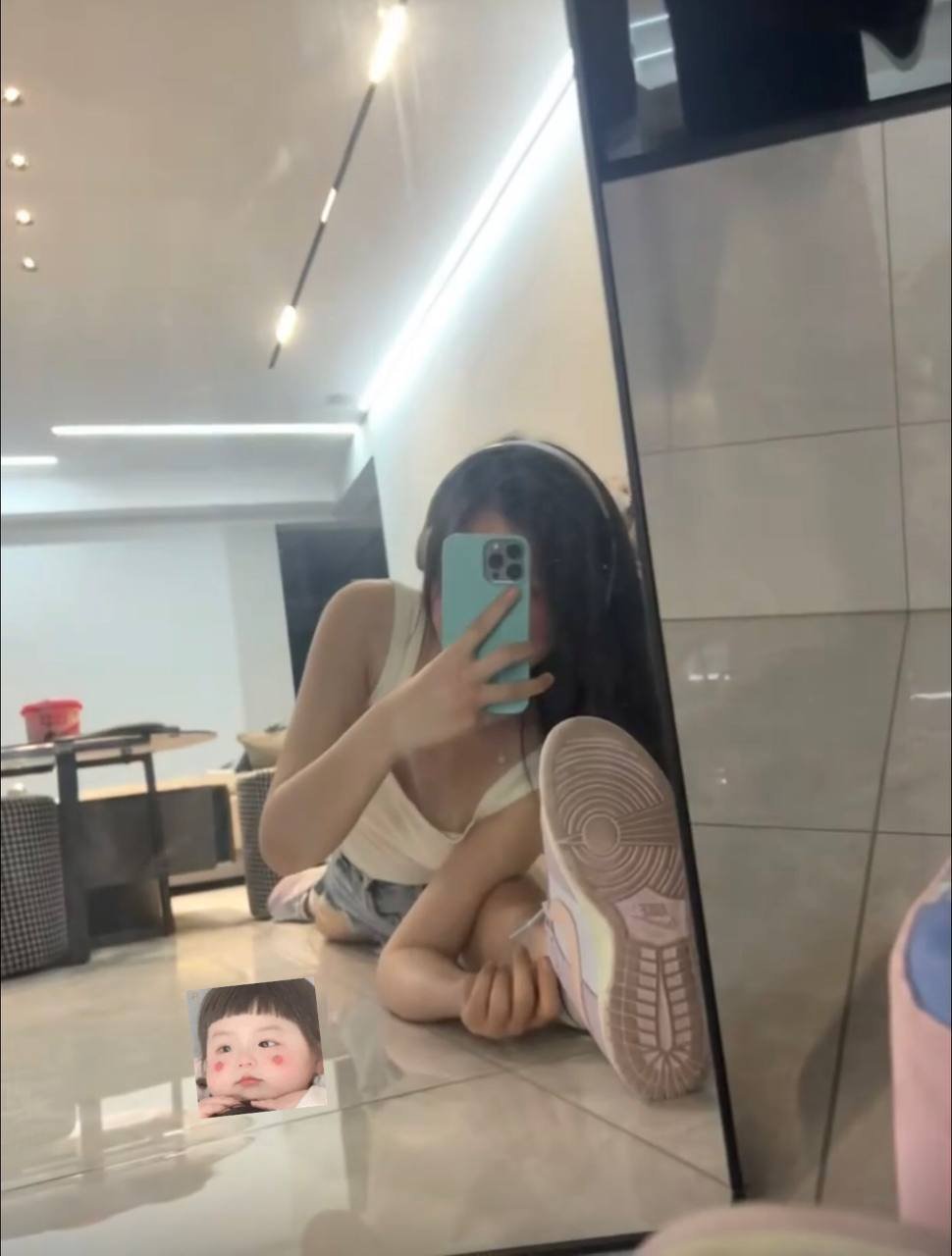 143749