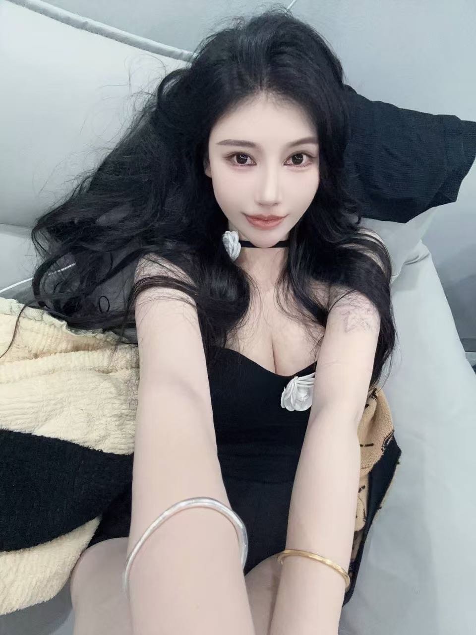 143921