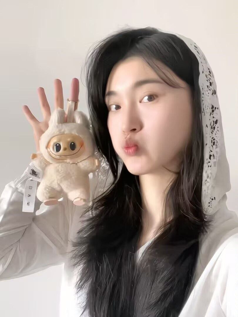 144050