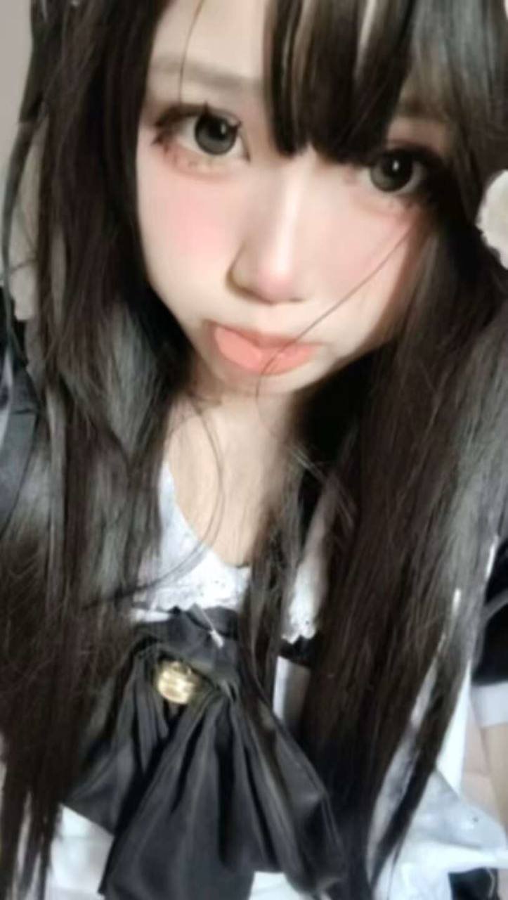 144208