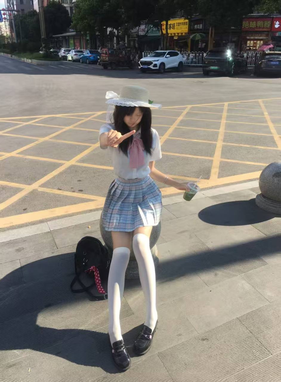 144433