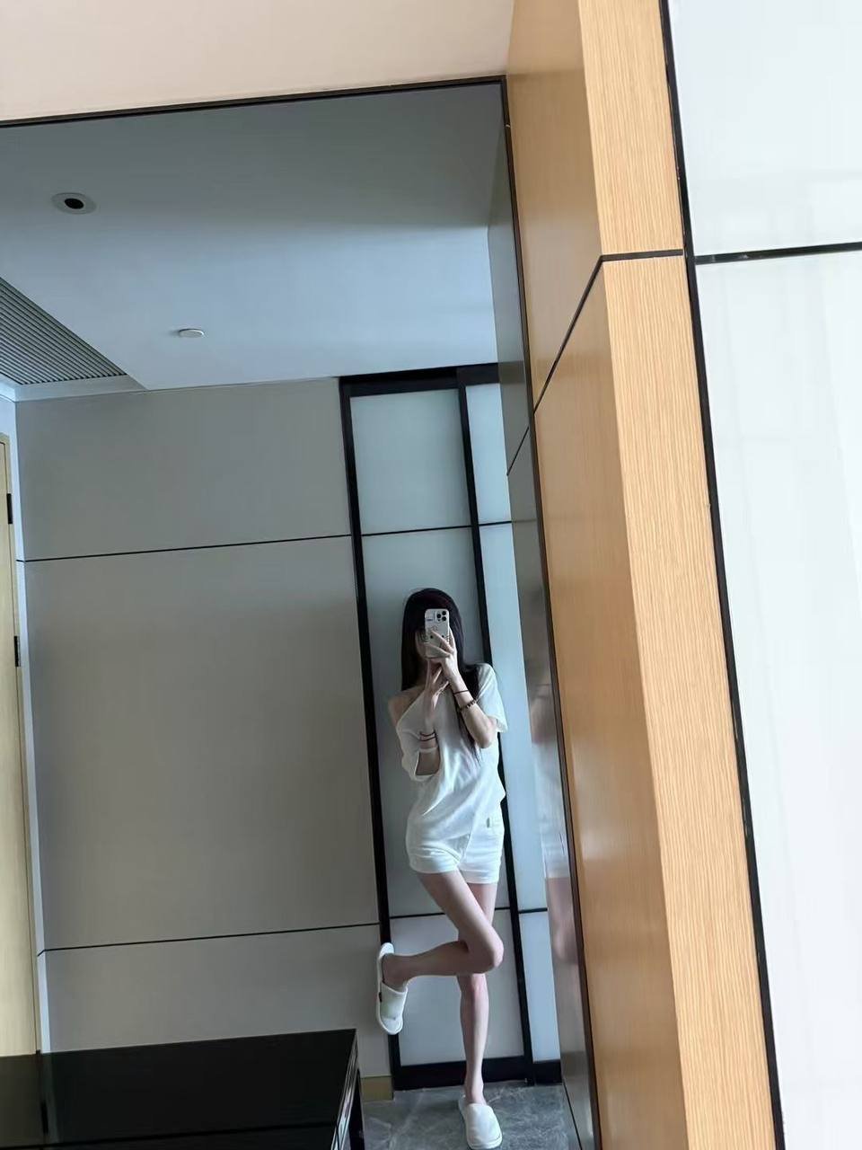 144560