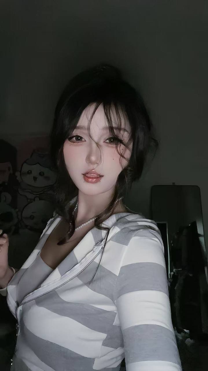 145587