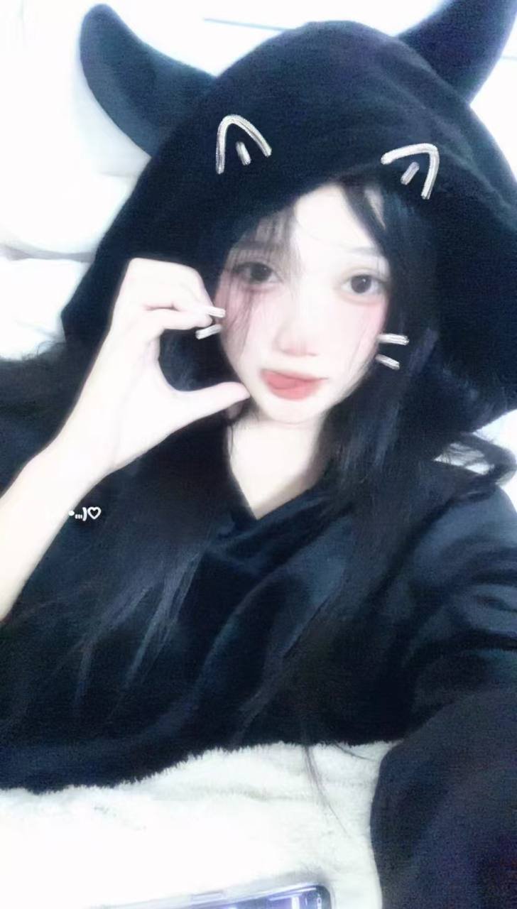 145587