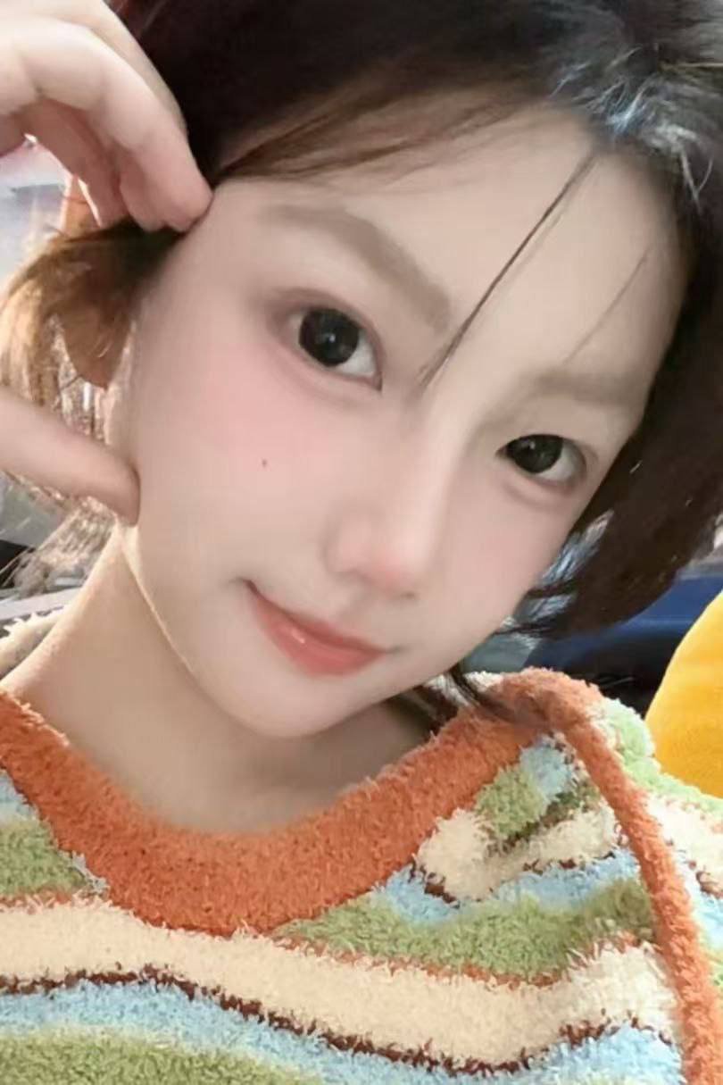 145679