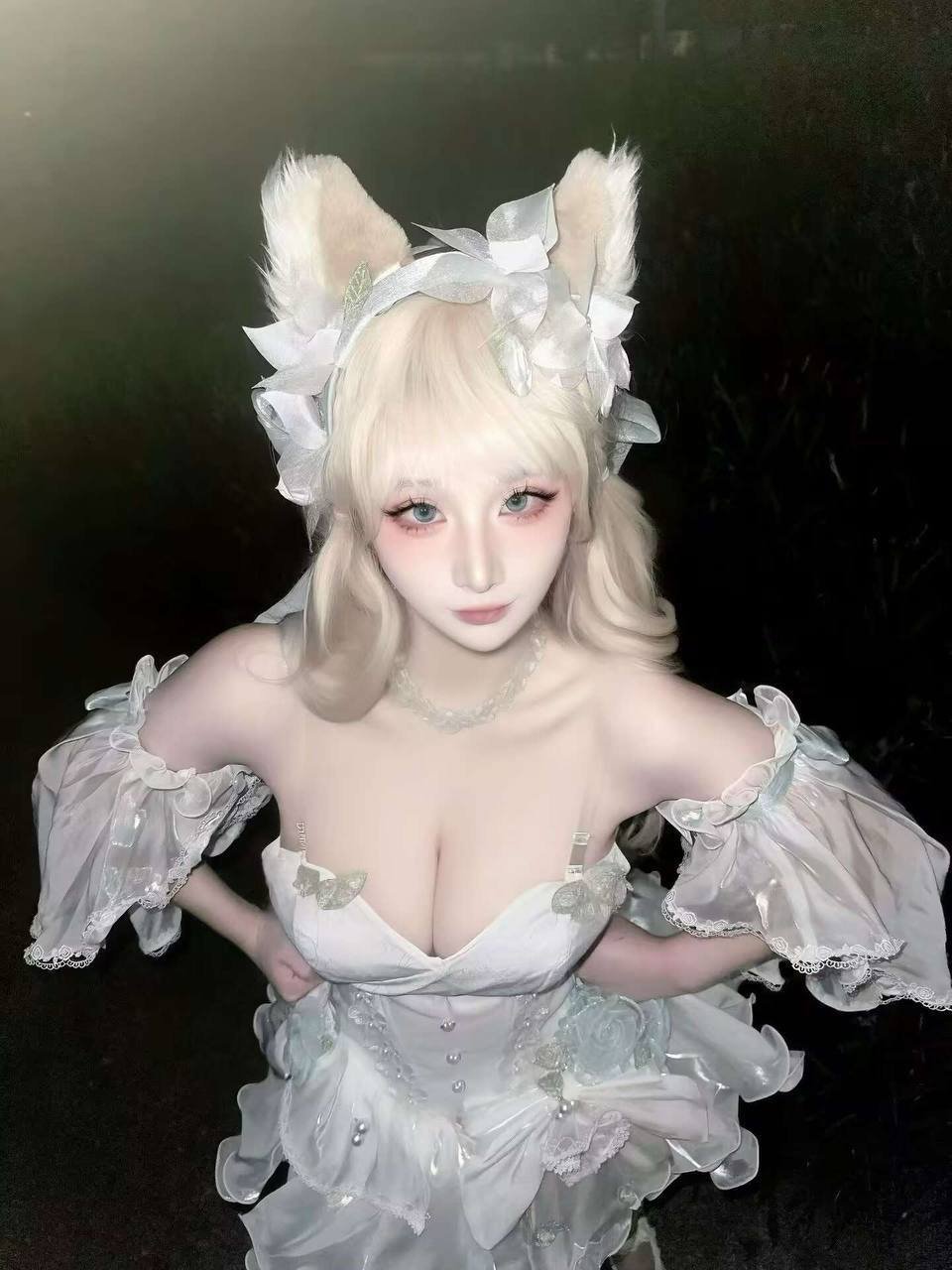 145763