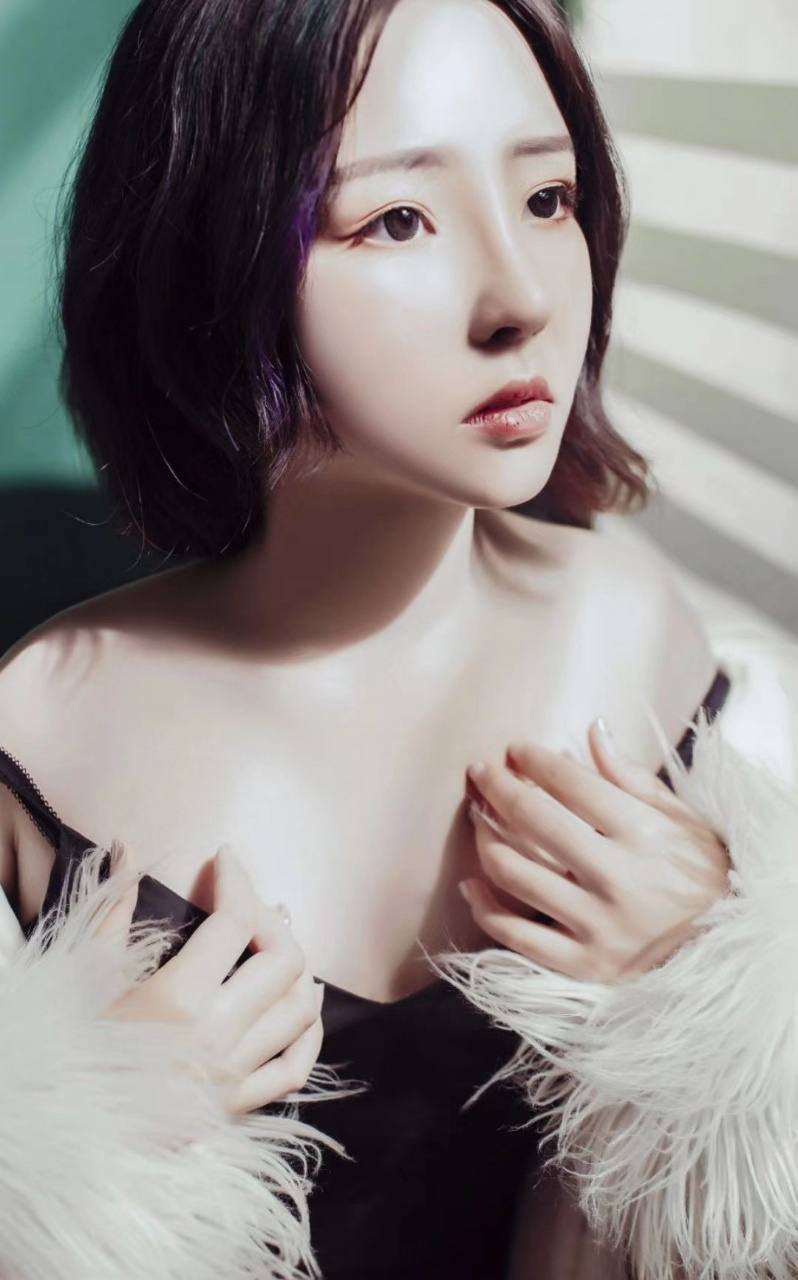 145827