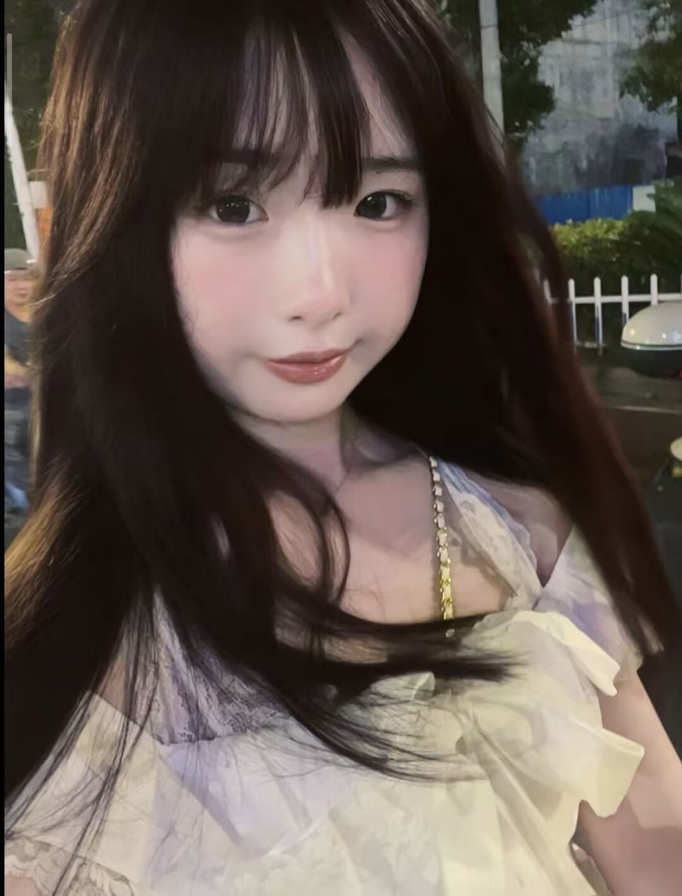 146811