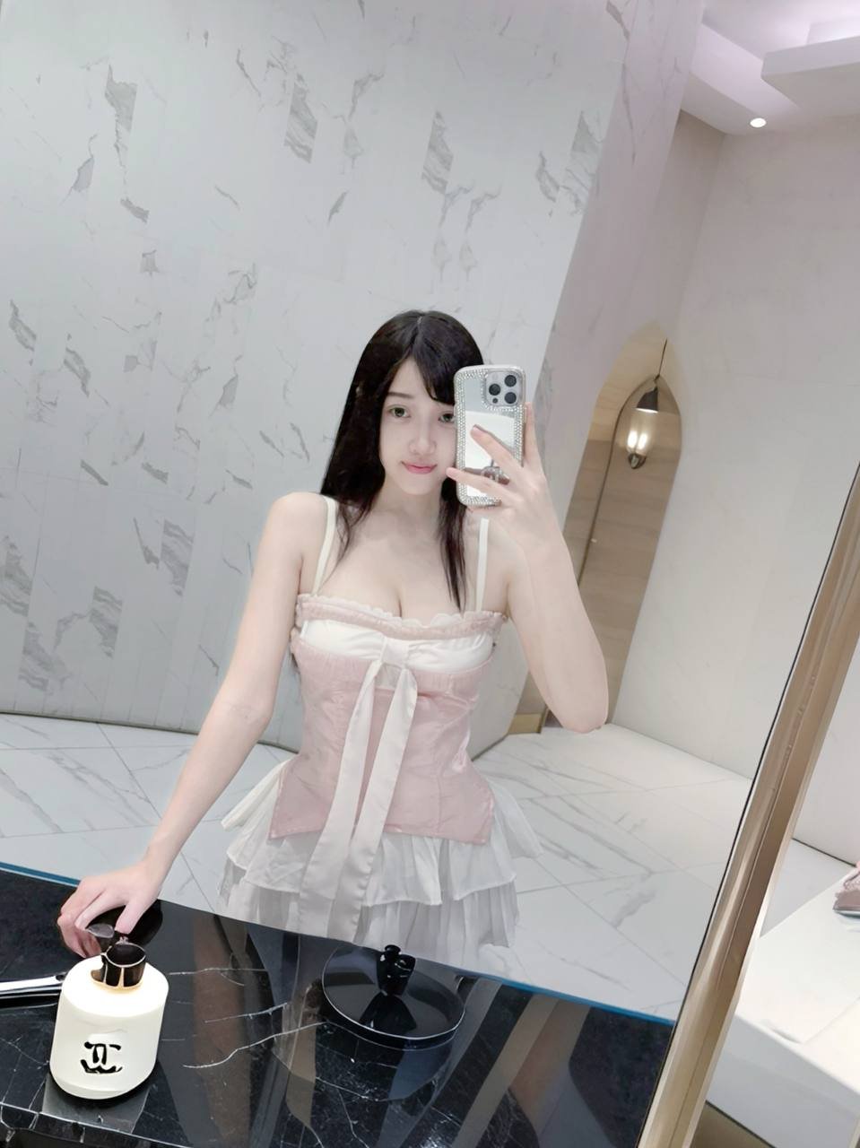 146853