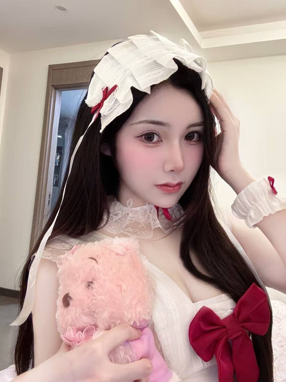 147041