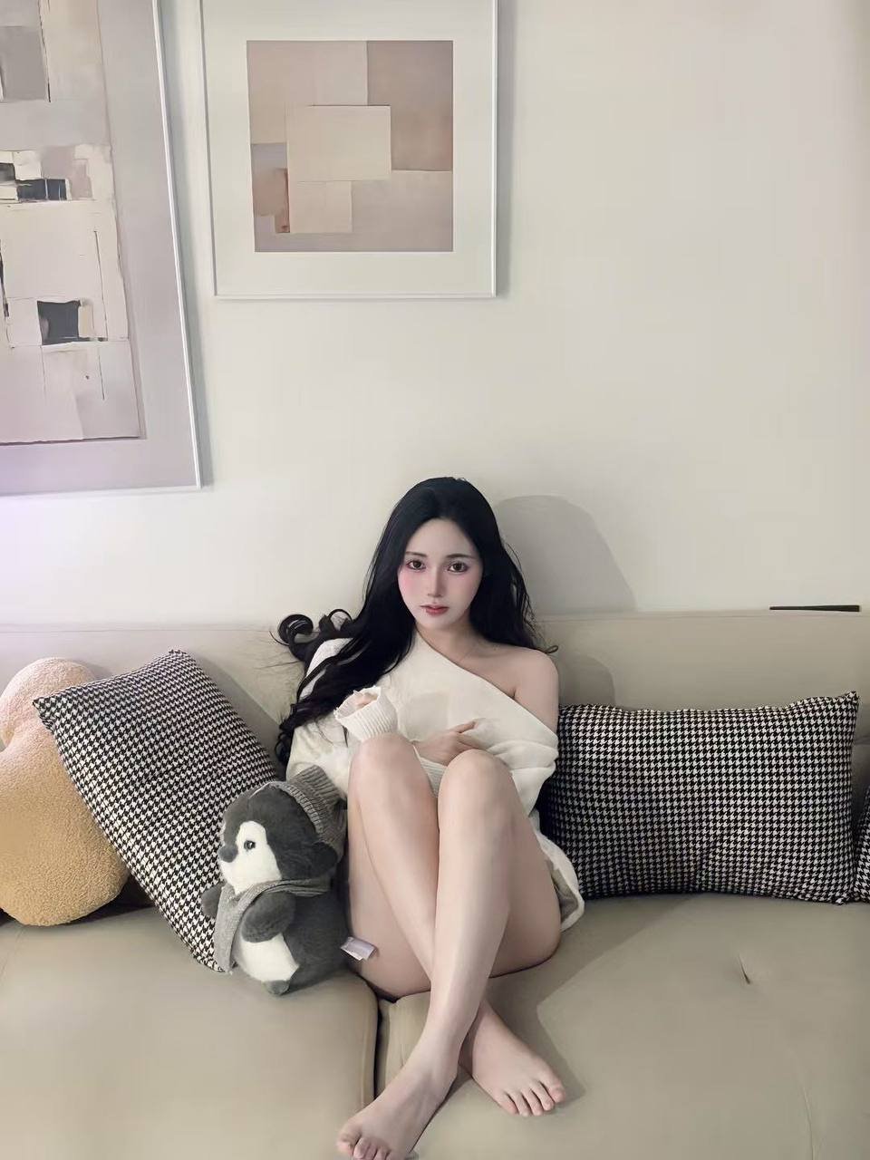 147041
