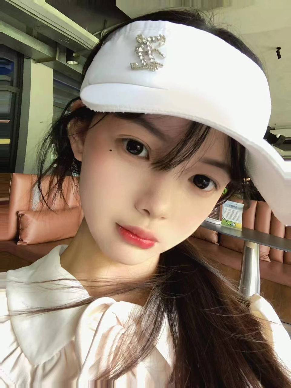 147045