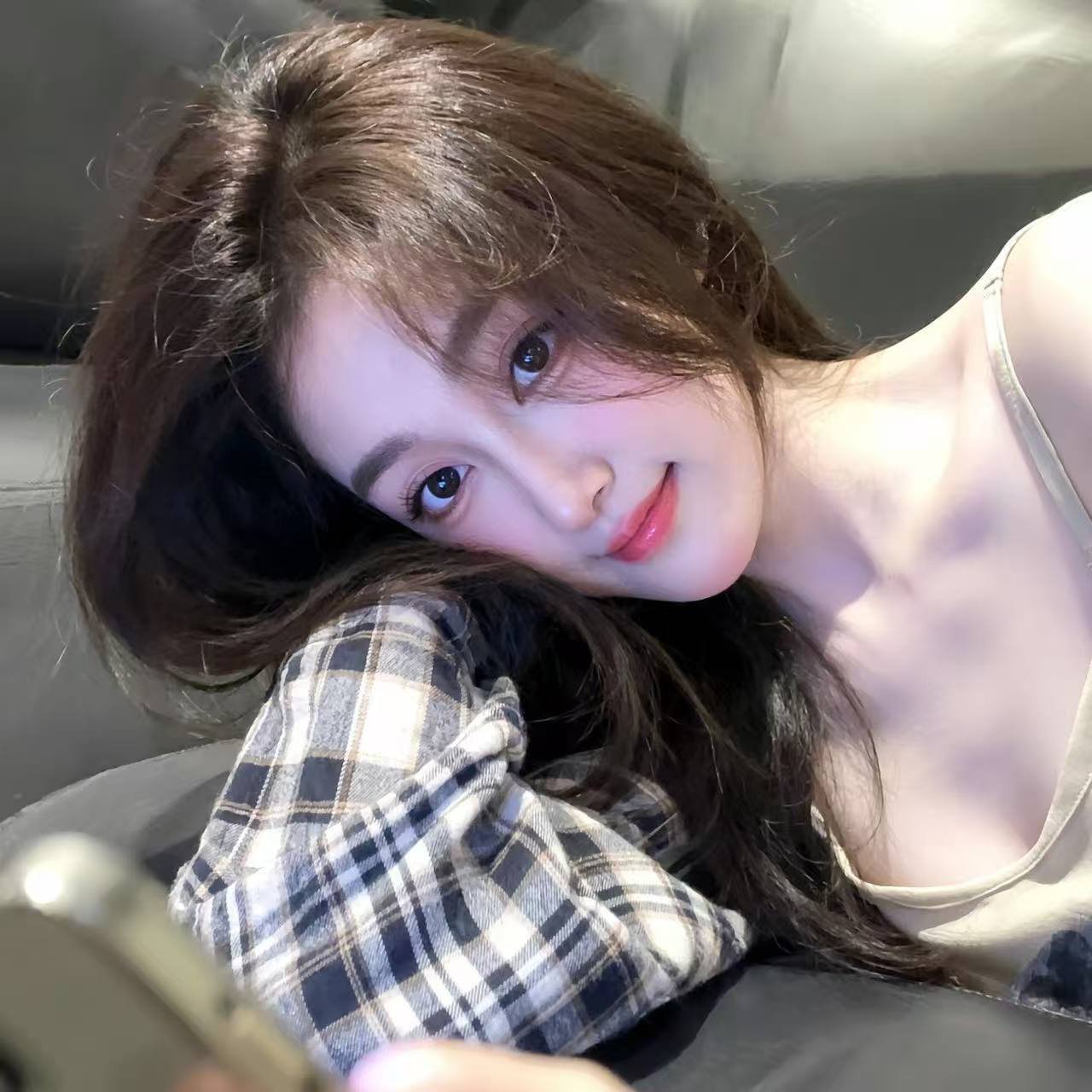 147083
