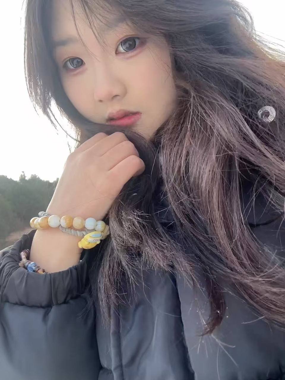 147103