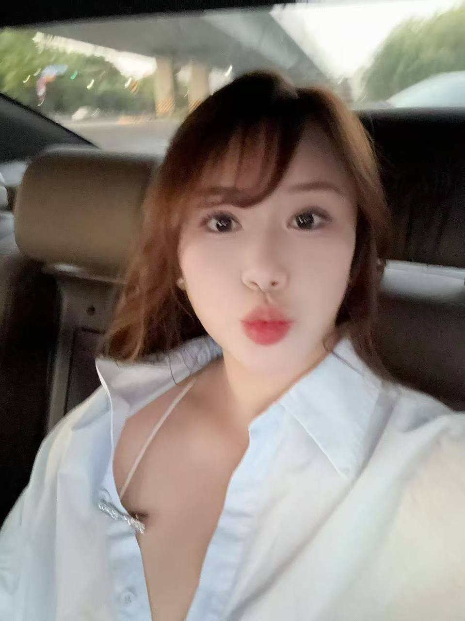 147112