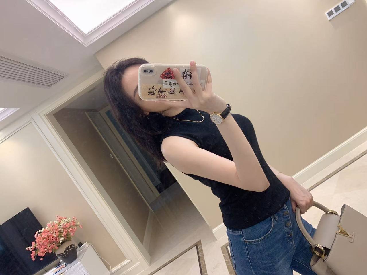 147118