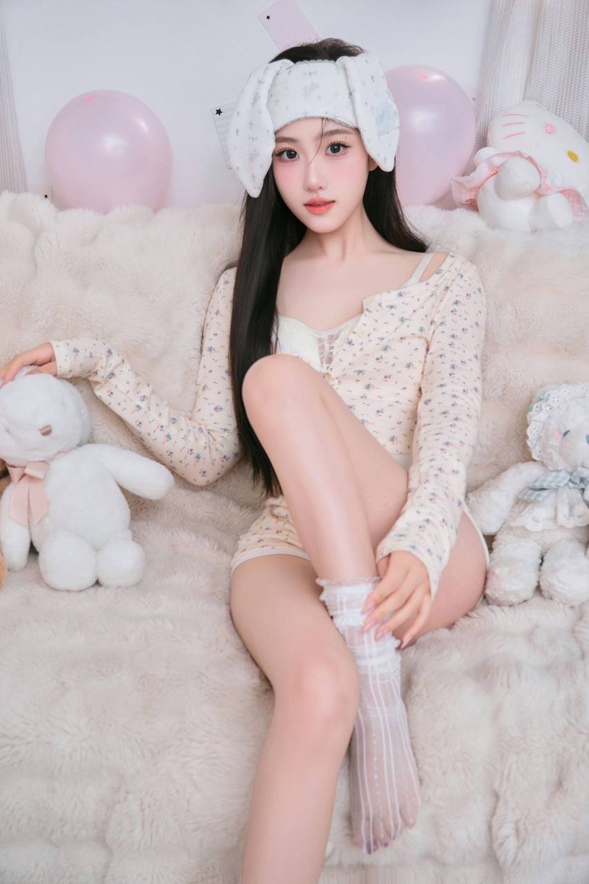 147153