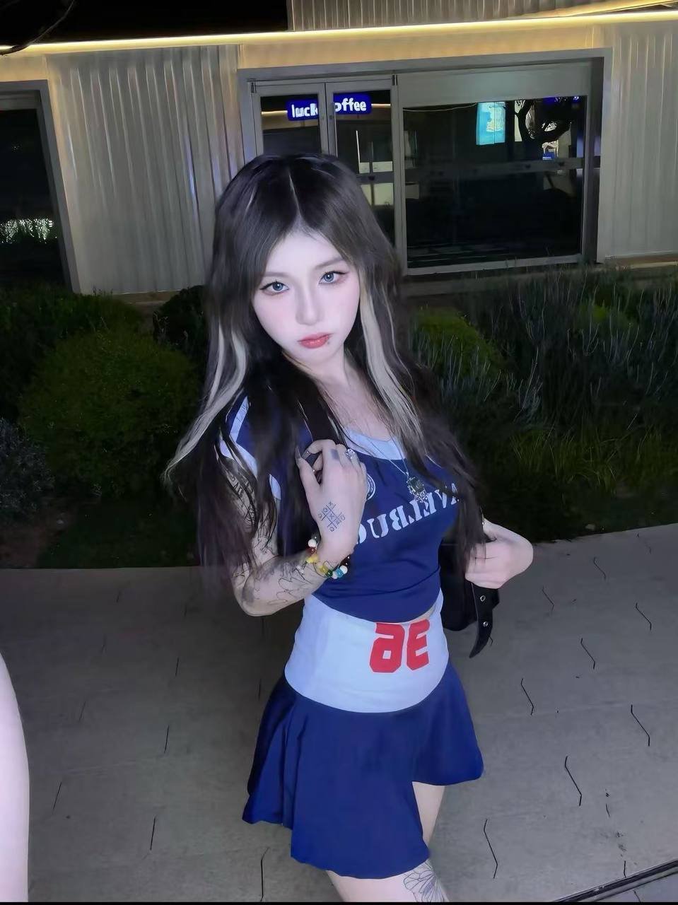 147326