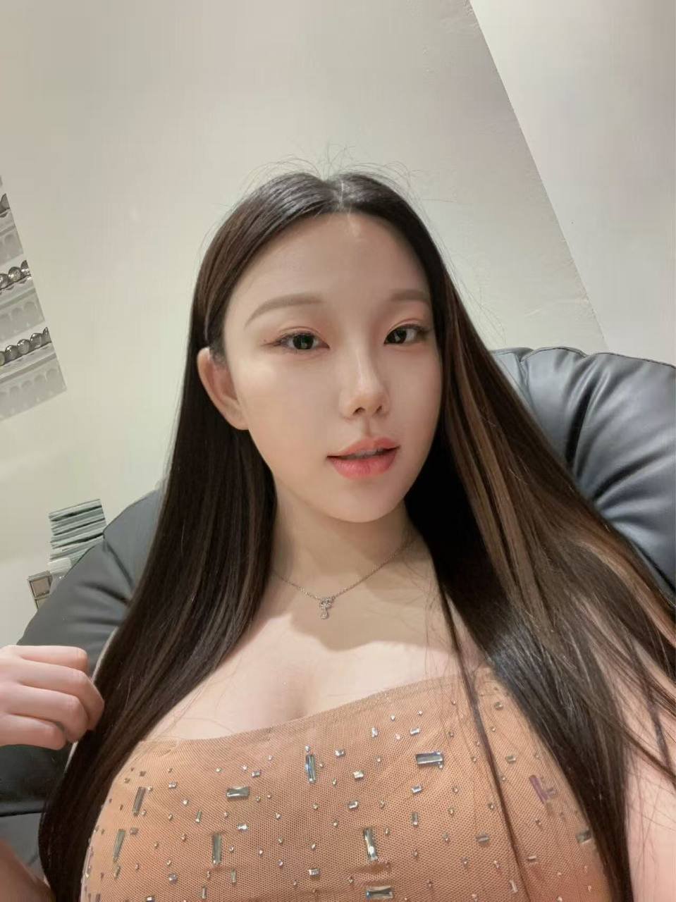 147445