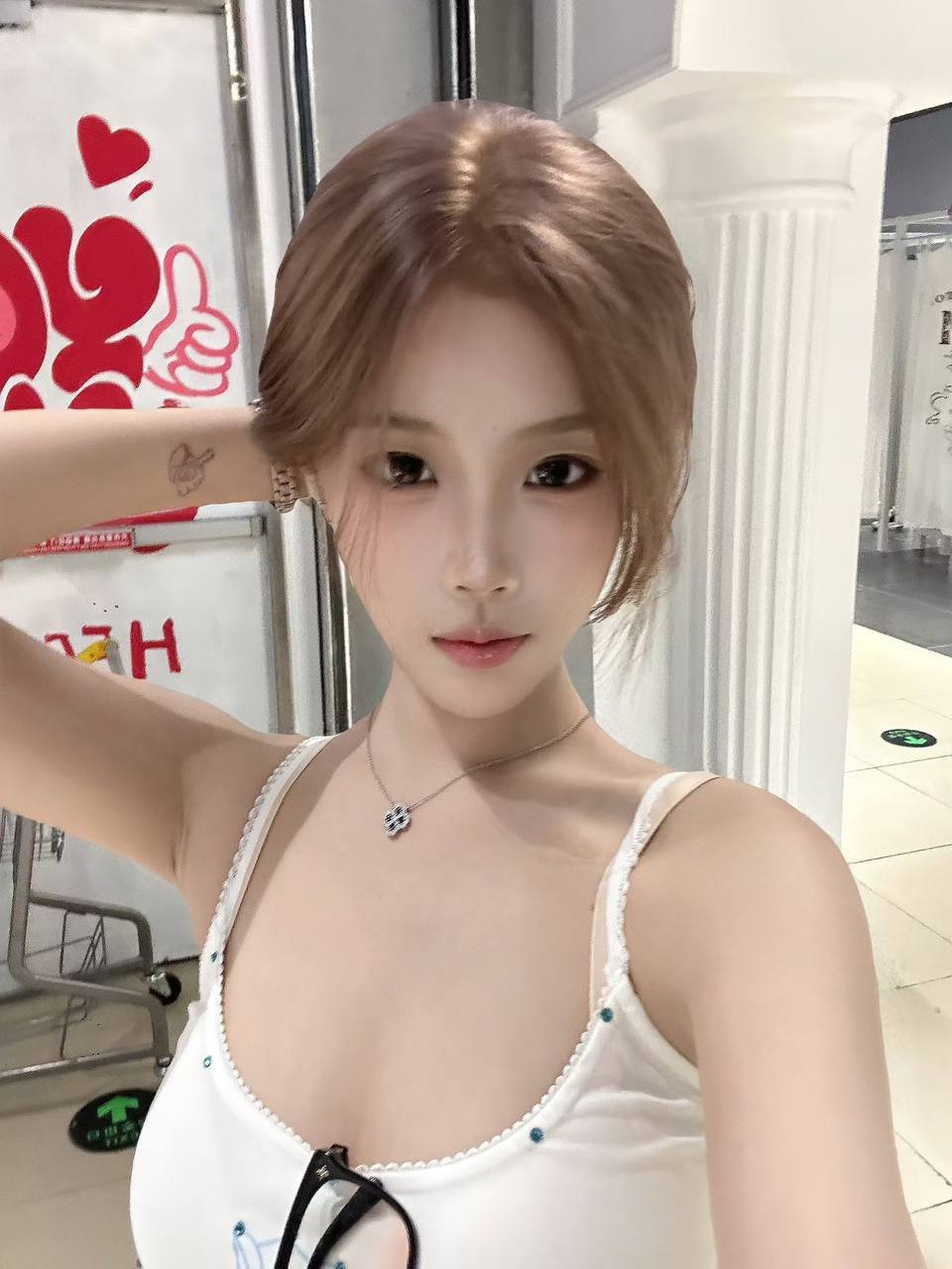 147899