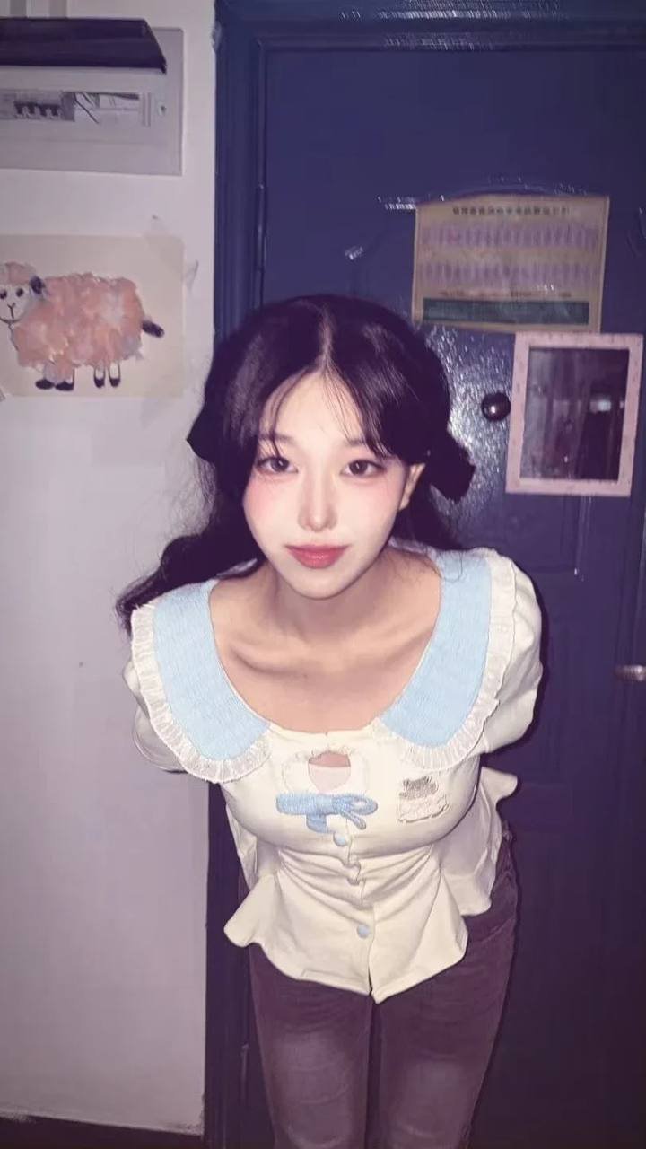 148054