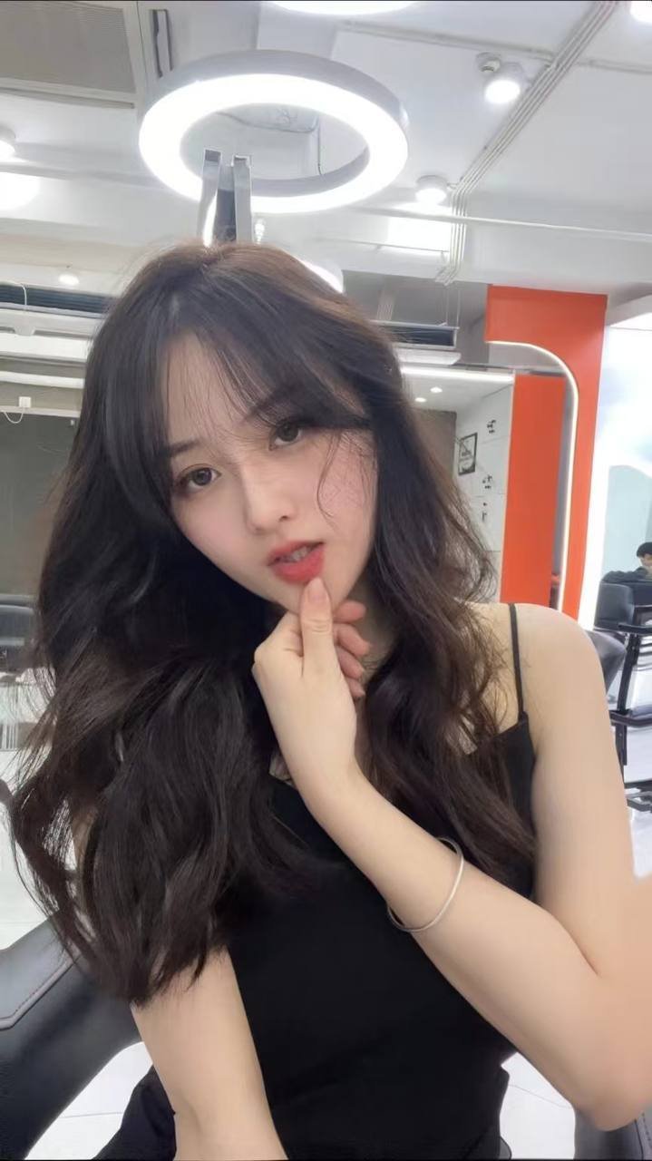 148070