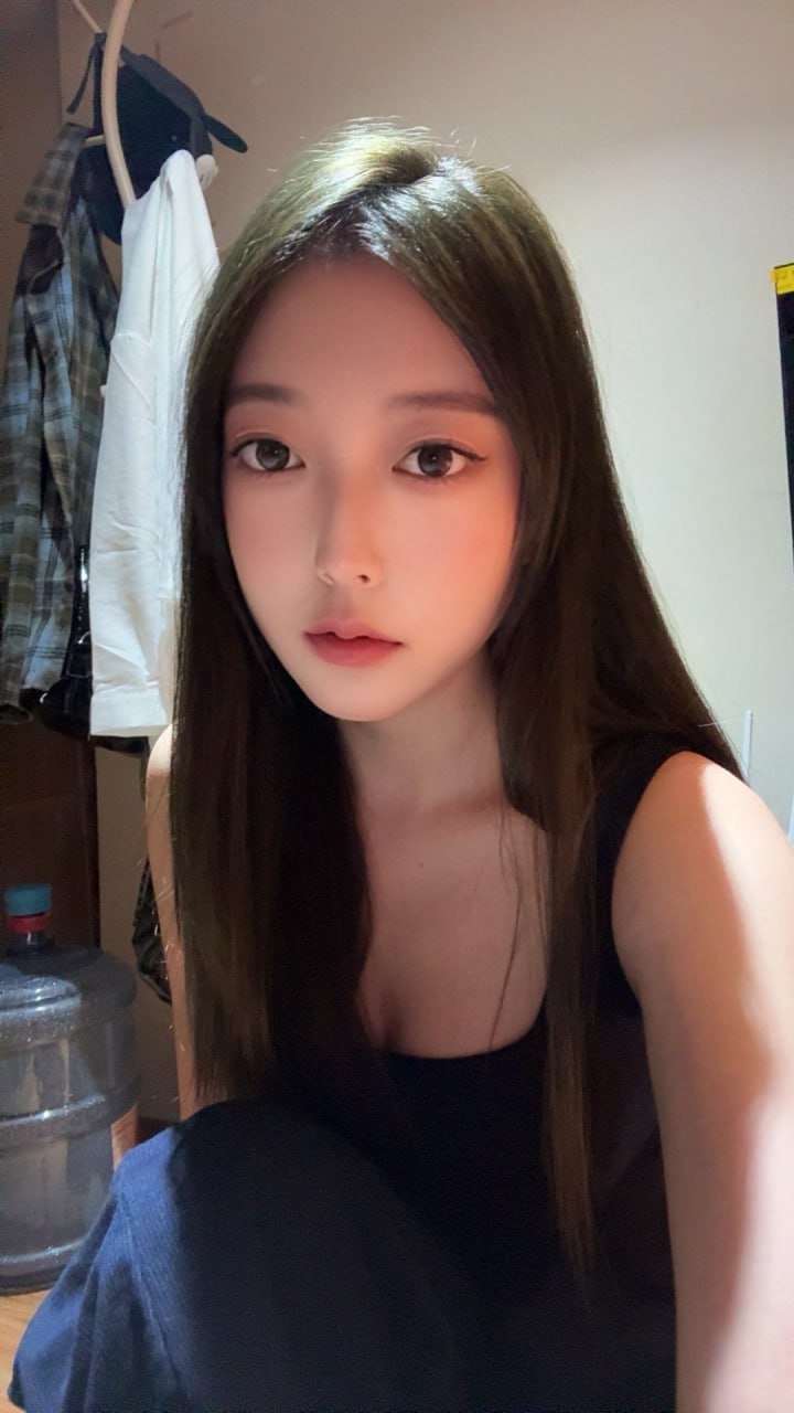 149877