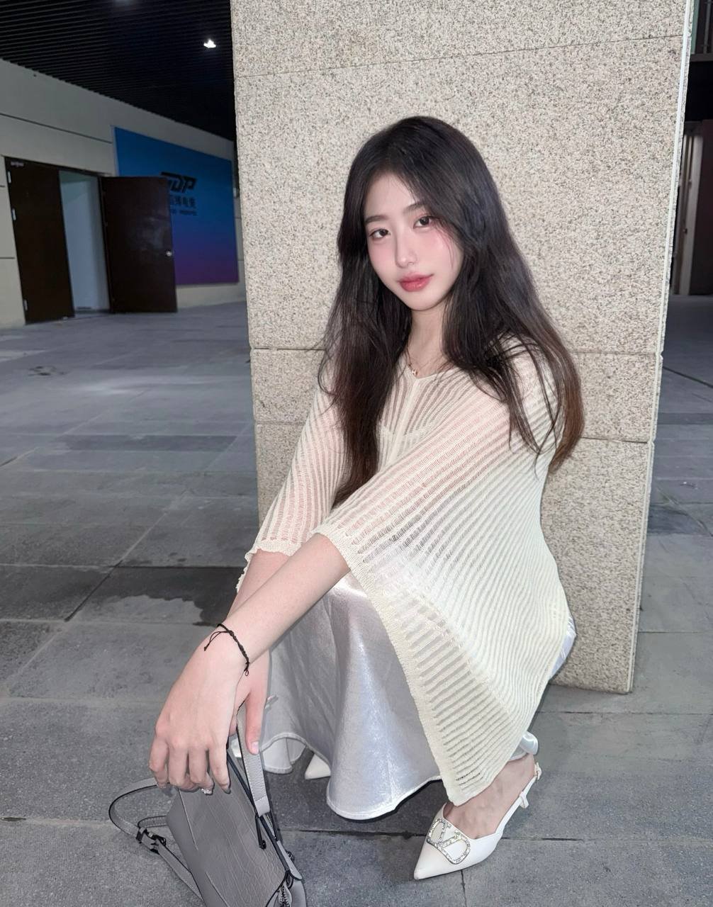 150303