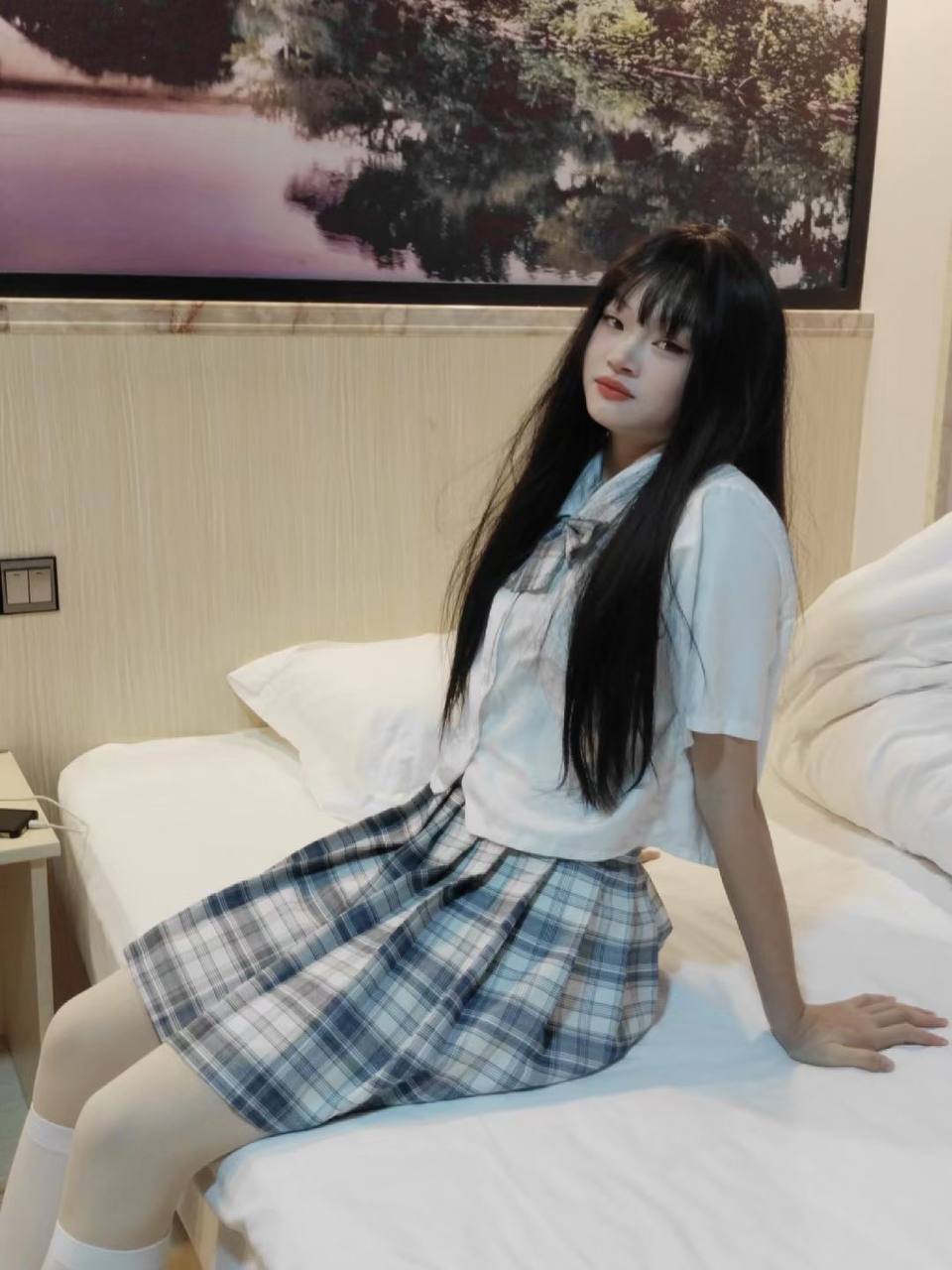 150427