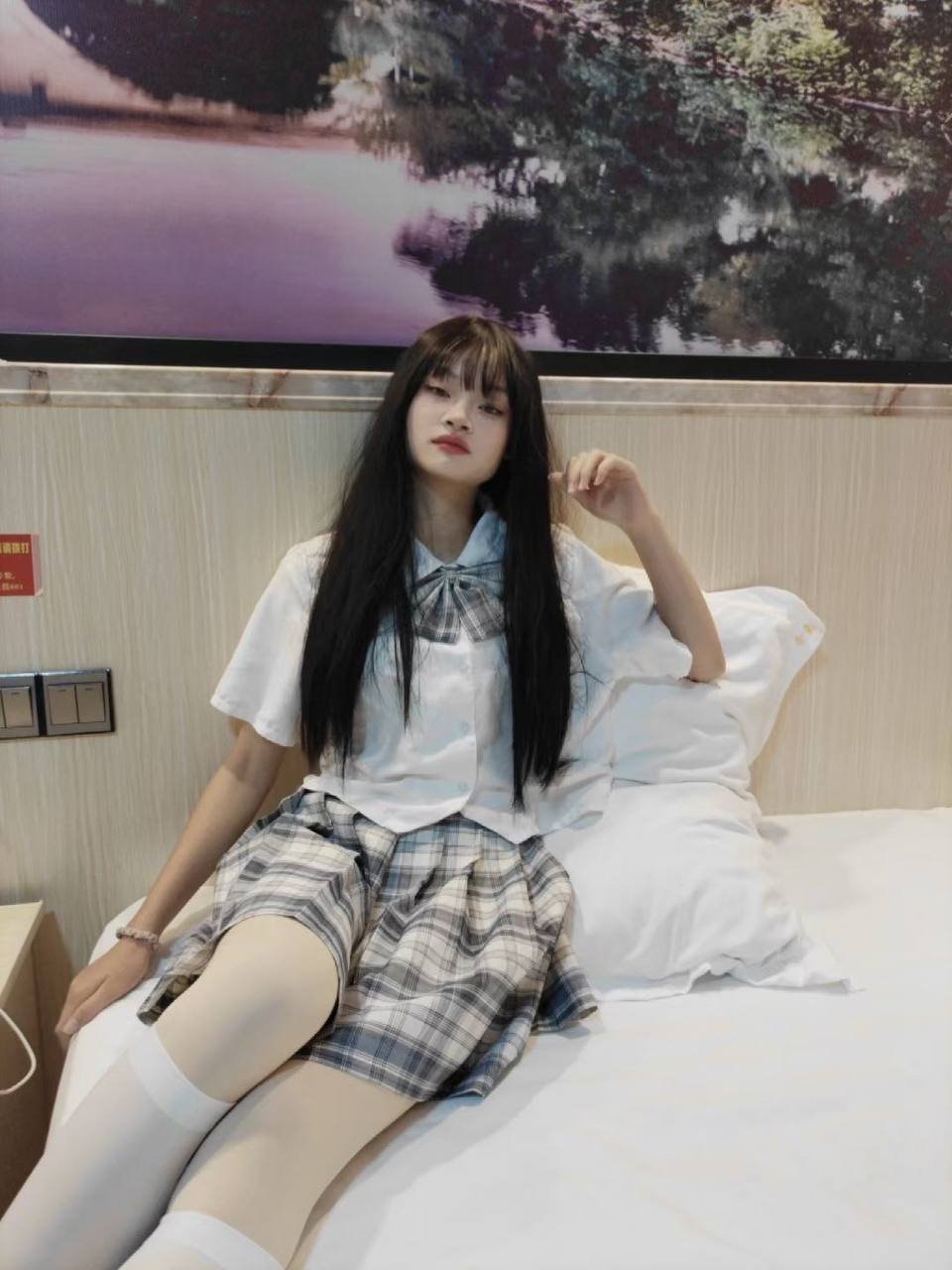 150427