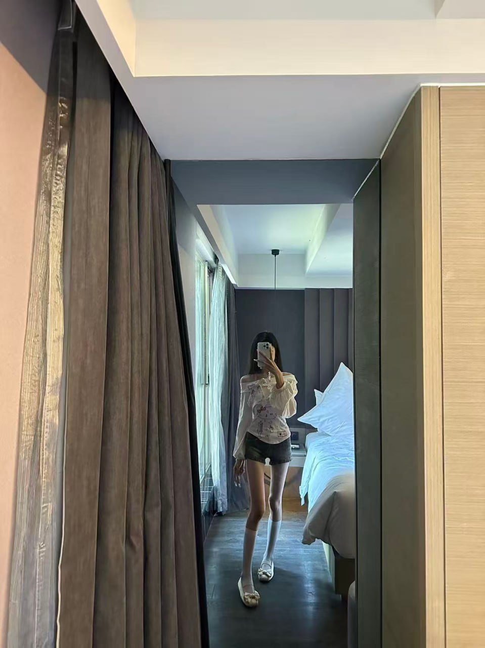 150437