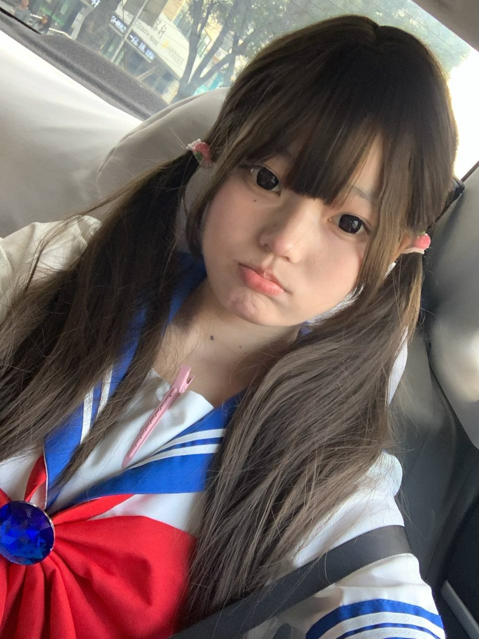 150572