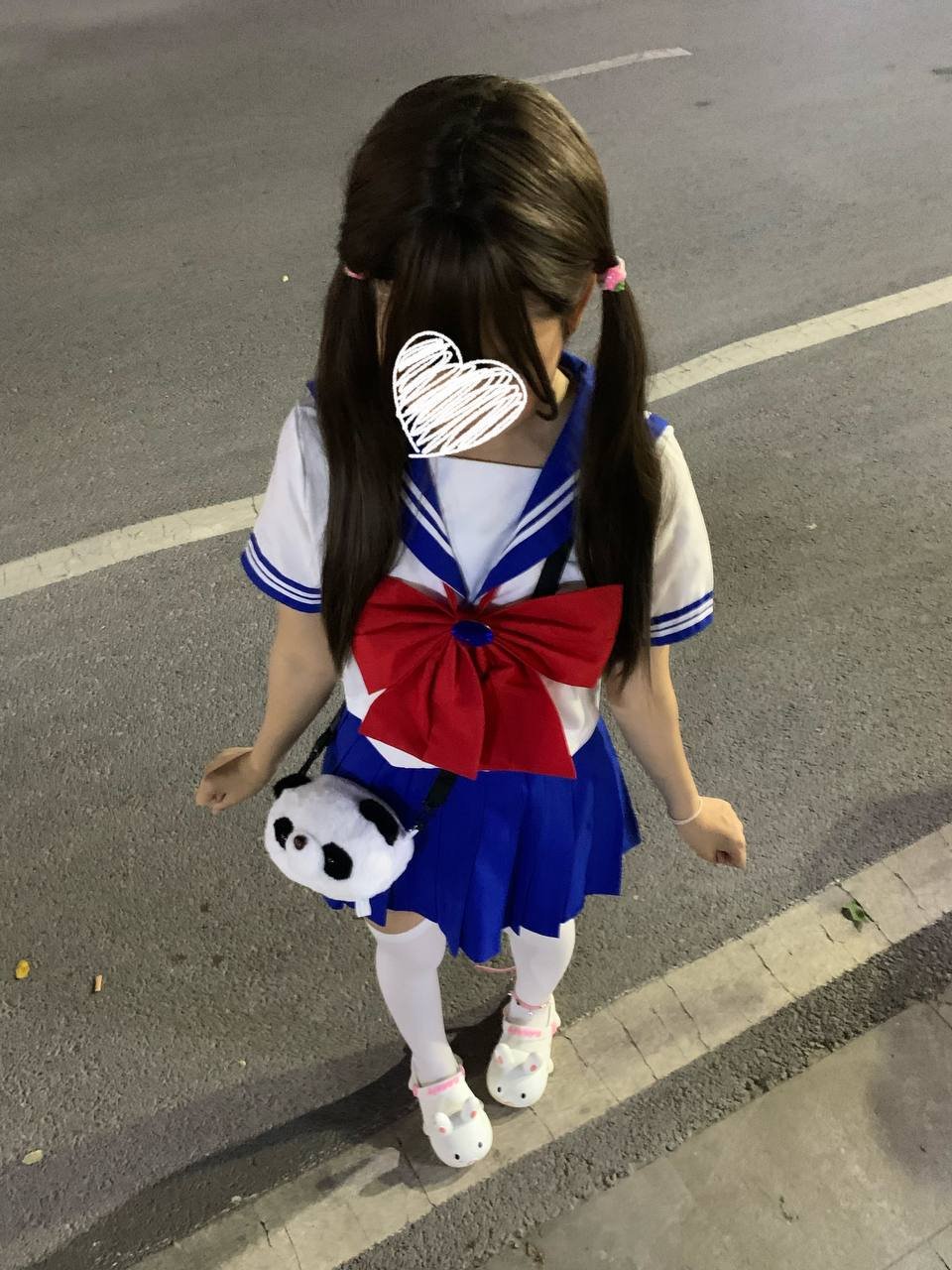 150572