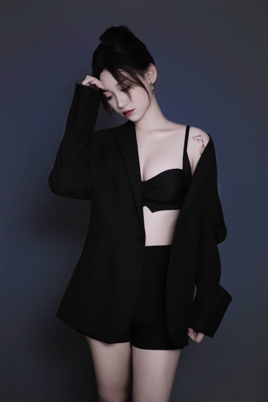 150633