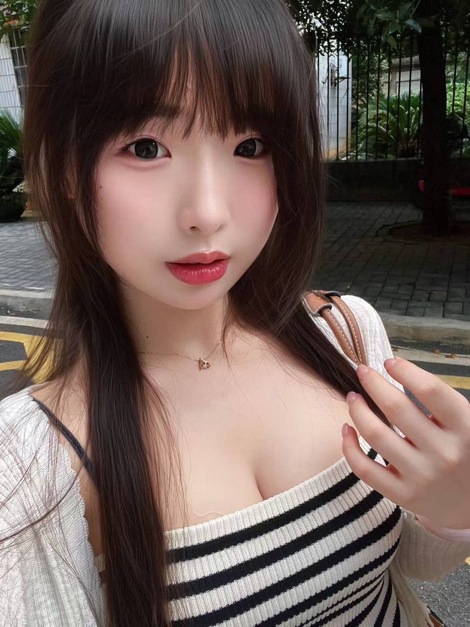 150956