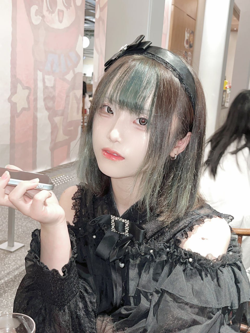 151044