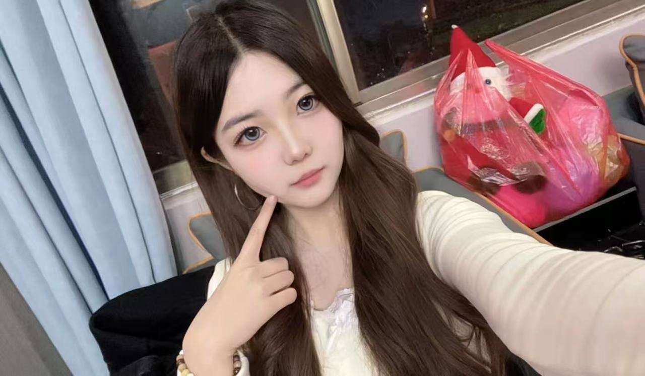 151062