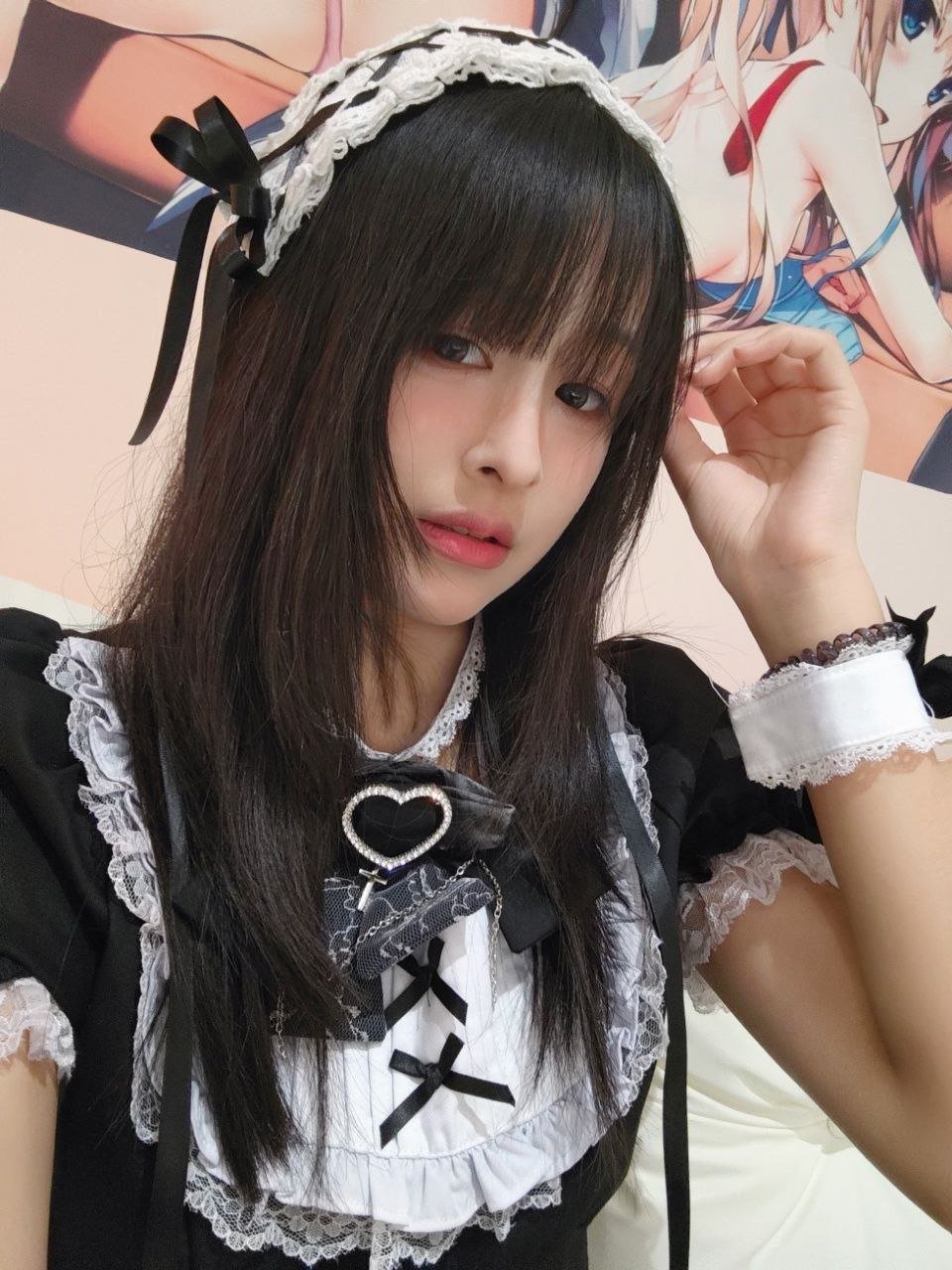151084