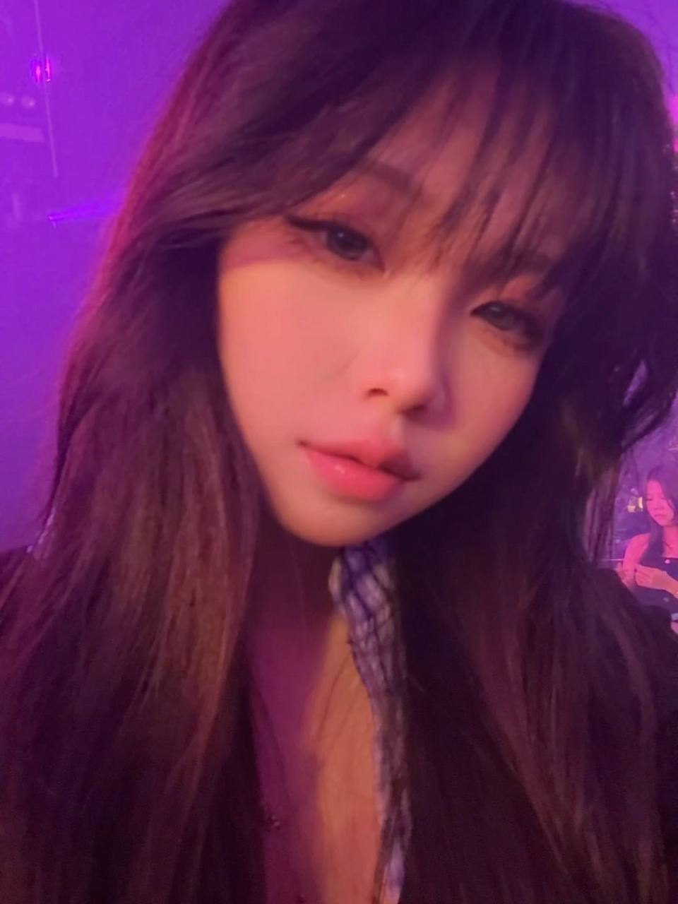 151100