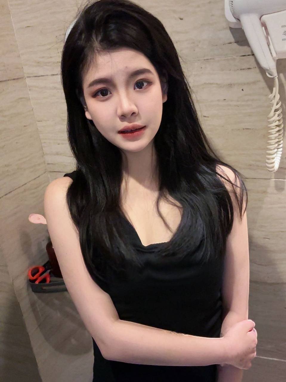 151154