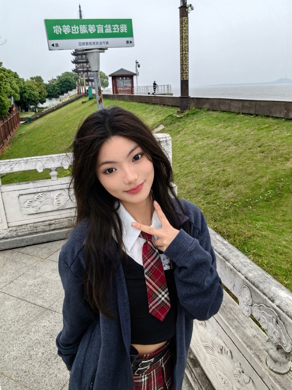 151277