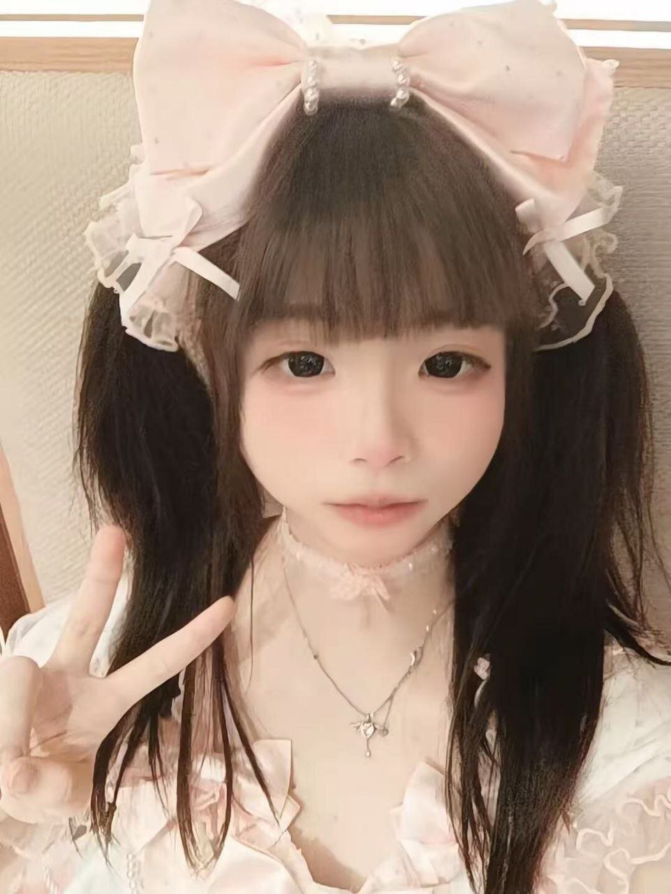 151373
