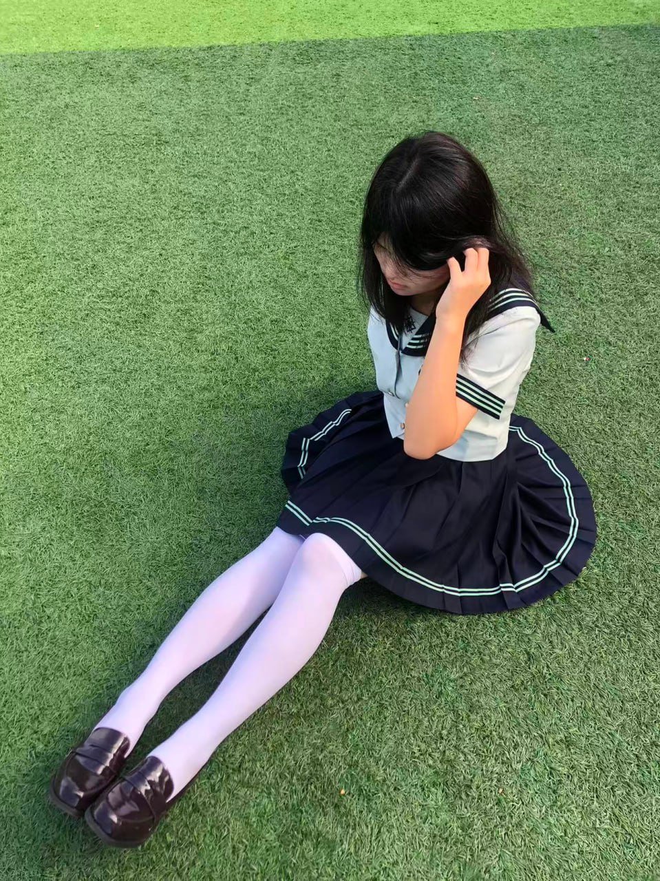 151543