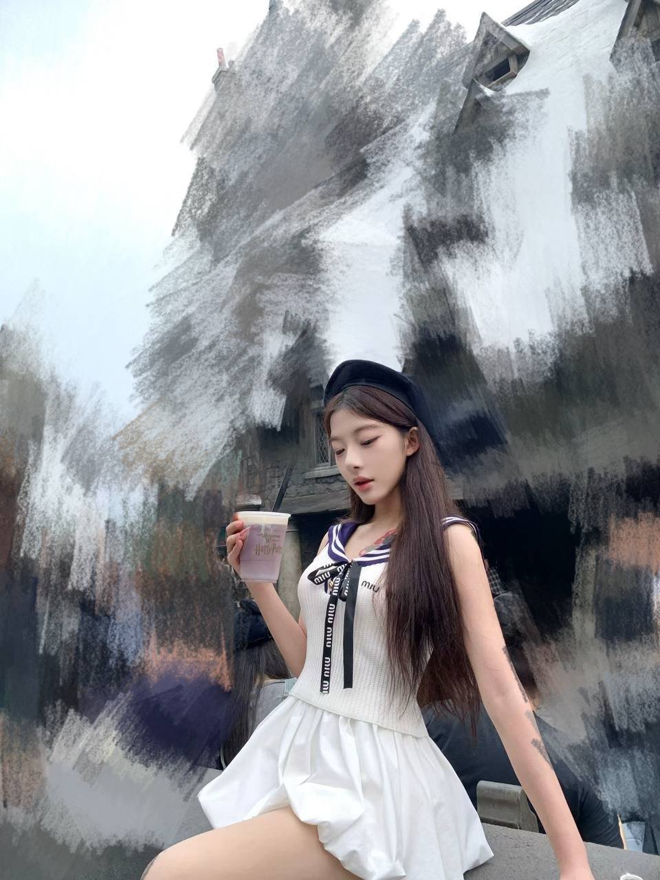 152022