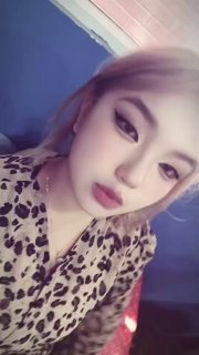 152028