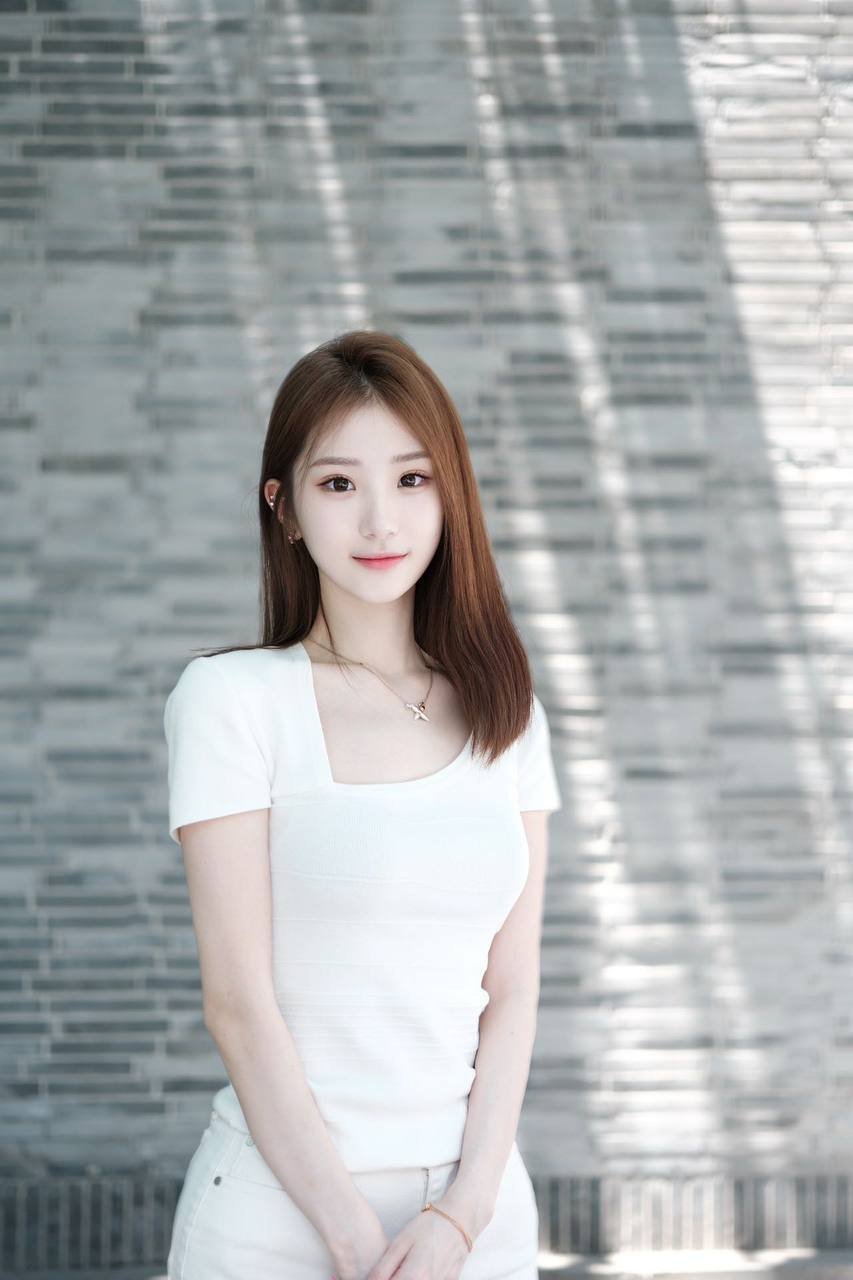 152032