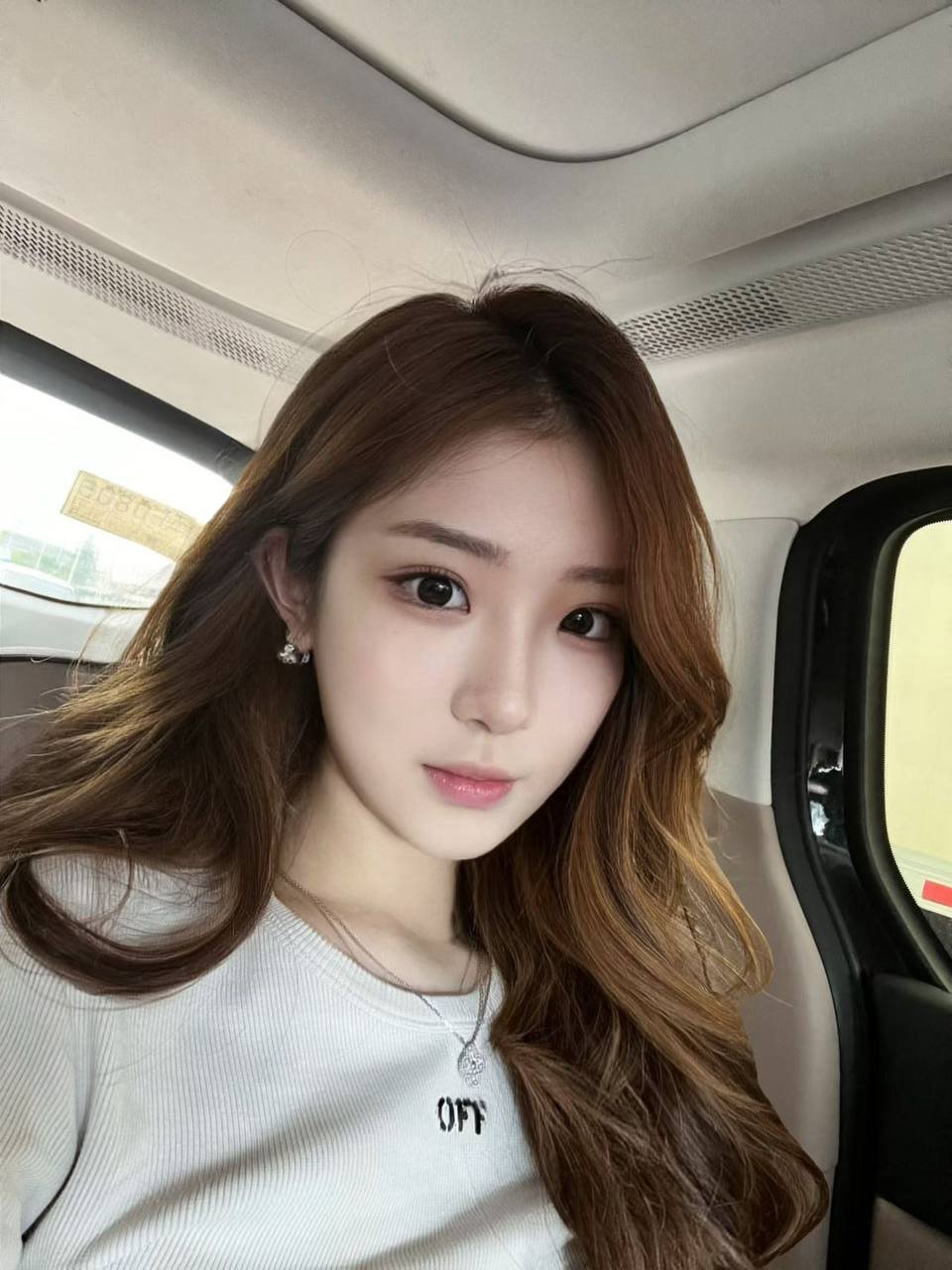 152032